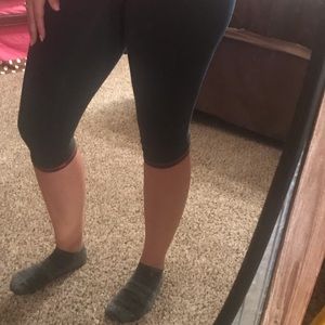 🍏🍏Green Apply work out capris🍏🍏